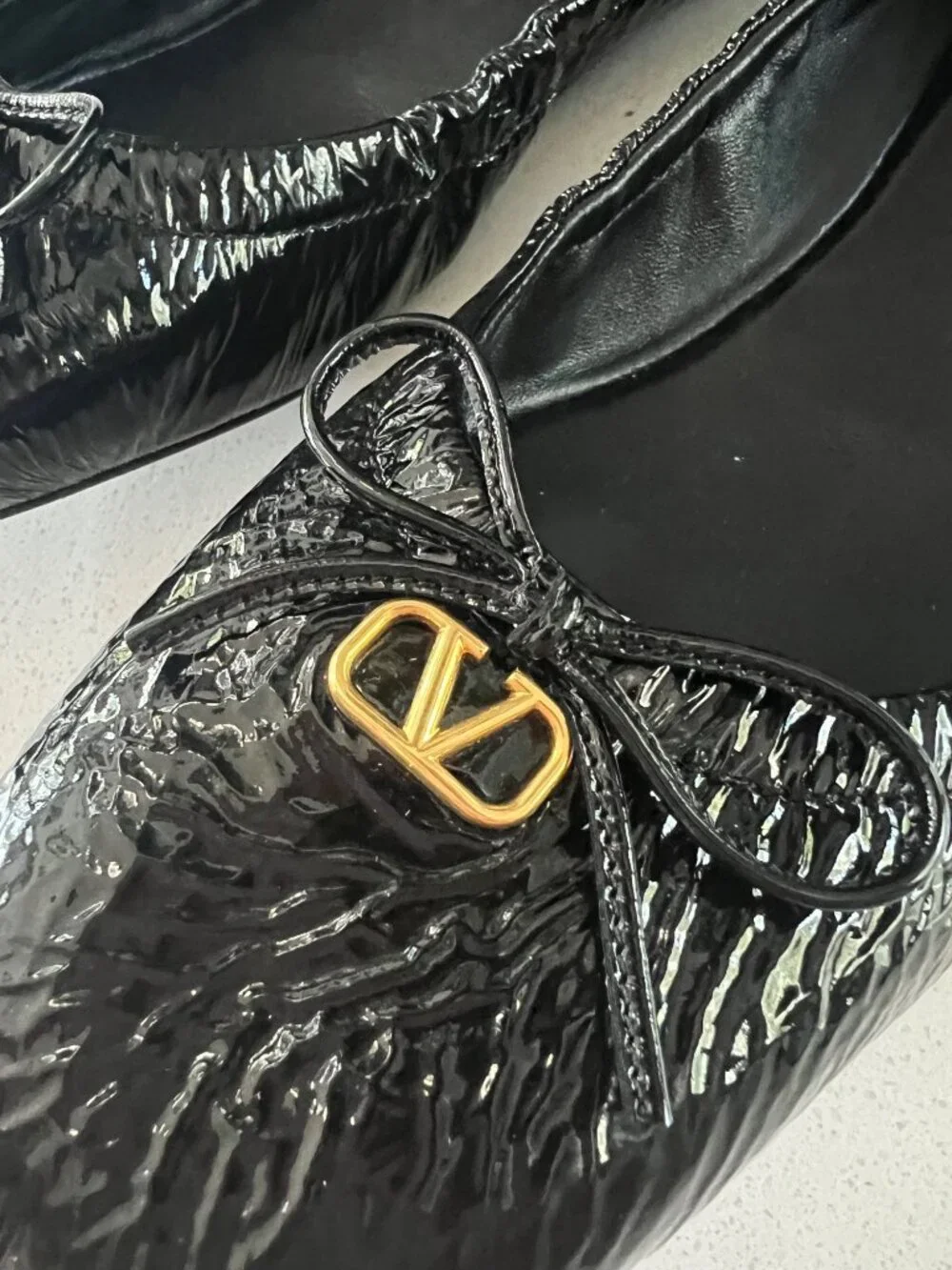 VALENTINO GARAVANI Naplack Nappa Vlogo Bow Mary Jane Ballerina Flats SIZE 40